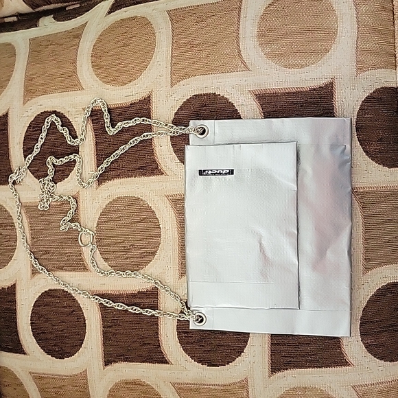 Ducti  Crossbody Bag - Picture 1 of 3